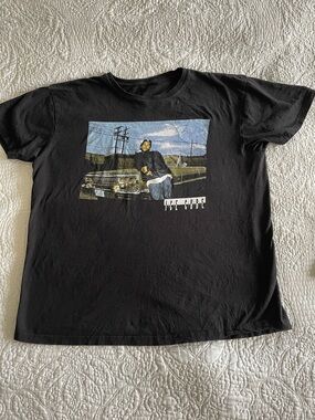 Black Short-Sleeve Graphic Tee with Retro Car Print